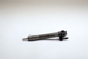 0445115059 New Bosch common rail injector 07-13 Mercedes Benz